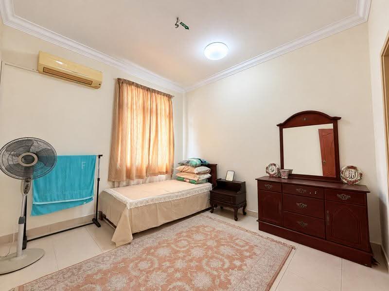 2-storey Terraced House for Sale in Taman Nusa Idaman (Iskandar Puteri (Nusajaya)) - Fakhrul Imlan - Bedroom - PropertyGuru.com.my
