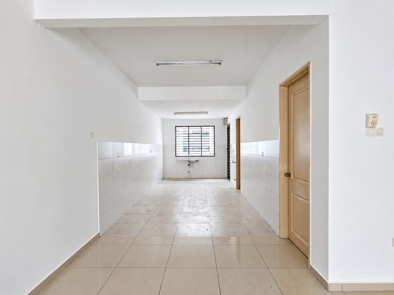 Rumah Teres untuk Dijual di Bandar Botanic (Klang) - ManHouw Lum - Kitchen - PropertyGuru.com.my