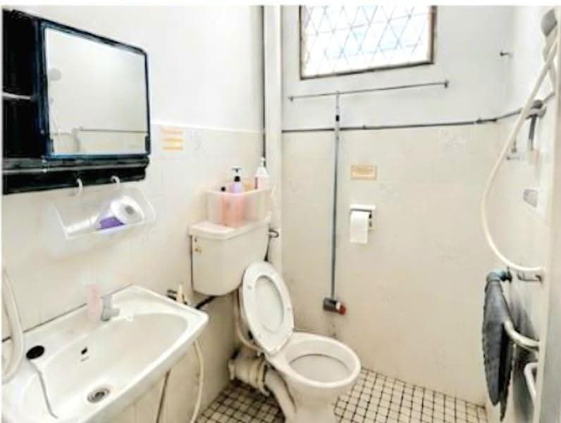 1-storey Terraced House for Rent in Sungai Dua (Penang) - Pamela Yeap - Bathroom - PropertyGuru.com.my