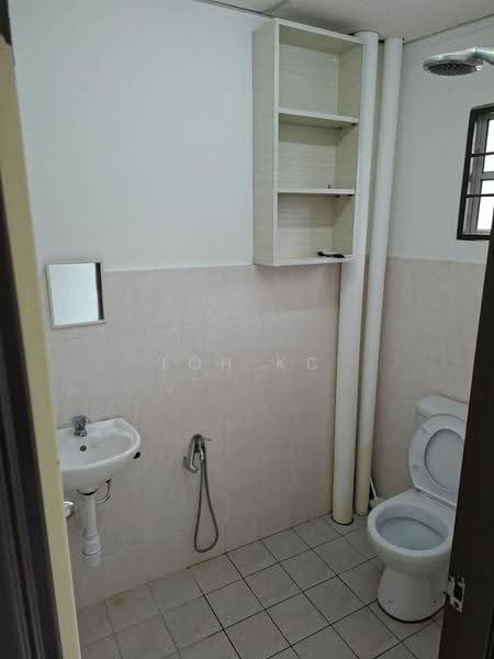 Apartment for Rent at Hata Square - Loh KC - Bathroom - PropertyGuru.com.my
