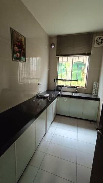 3-storey Terraced House for Sale in Diamond City (Semenyih) - Kent Chong - Kitchen - PropertyGuru.com.my