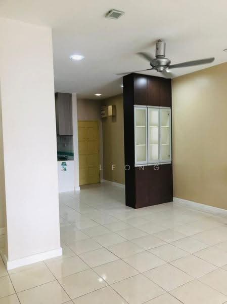 Kediaman Servis untuk Disewa di Metropolitan Square Service Residence - JK Leong - Living Room - PropertyGuru.com.my