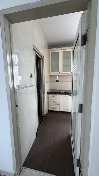 Pangsapuri untuk Disewa di Manor Apartment - Anthony Tham - Kitchen - PropertyGuru.com.my