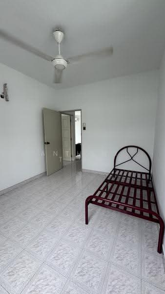 Pangsapuri untuk Disewa di Manor Apartment - Anthony Tham - Bedroom - PropertyGuru.com.my