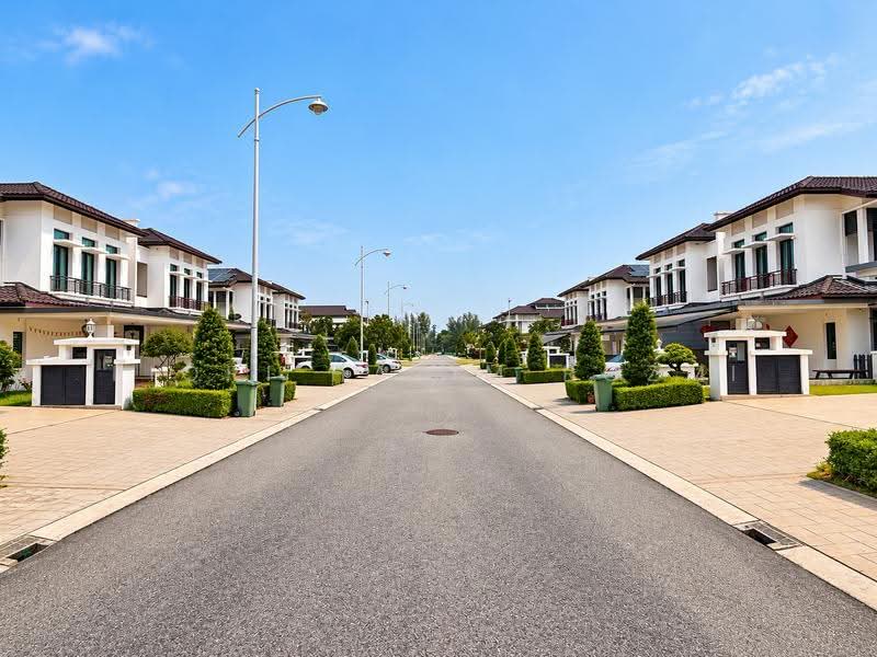 Cluster House for Sale in Eco Majestic (Semenyih) - Fiqri Hazim Rozmi - Exterior - PropertyGuru.com.my
