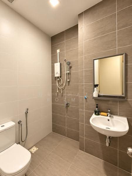 Cluster House for Sale in Eco Majestic (Semenyih) - Fiqri Hazim Rozmi - Bathroom - PropertyGuru.com.my