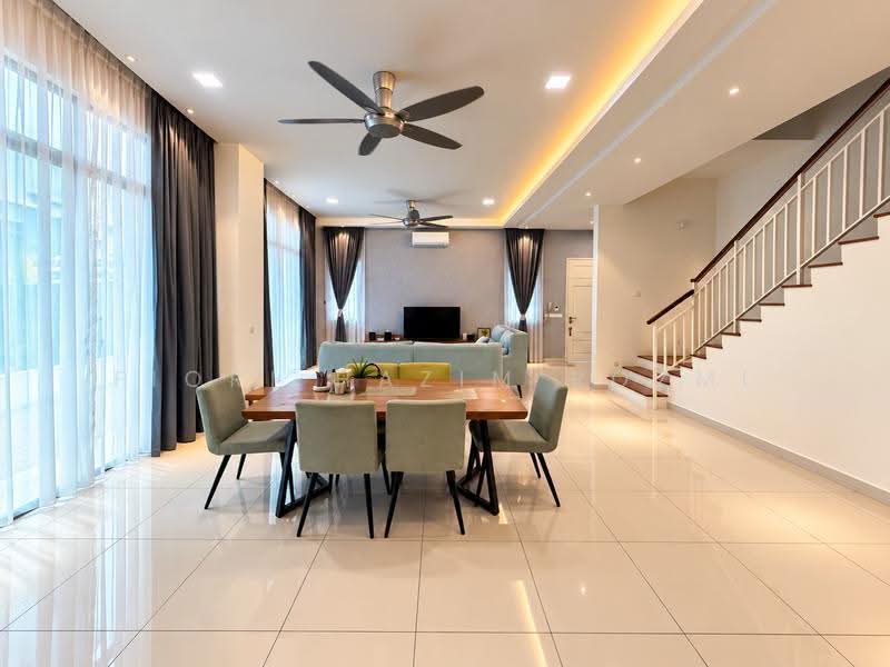 Cluster House for Sale in Eco Majestic (Semenyih) - Fiqri Hazim Rozmi - Living Room - PropertyGuru.com.my