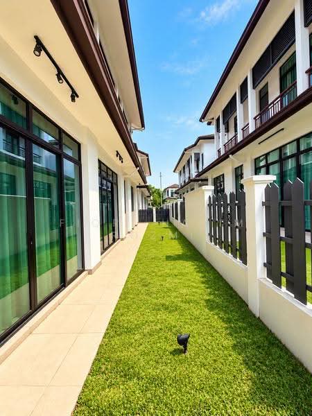 Cluster House for Sale in Eco Majestic (Semenyih) - Fiqri Hazim Rozmi - Exterior - PropertyGuru.com.my