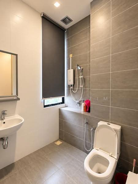 Cluster House for Sale in Eco Majestic (Semenyih) - Fiqri Hazim Rozmi - Bathroom - PropertyGuru.com.my