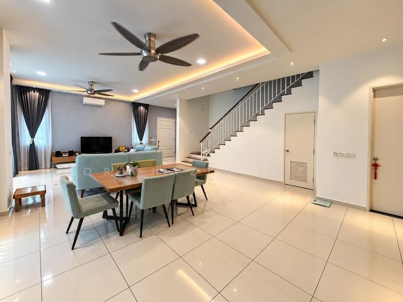 Cluster House for Sale in Eco Majestic (Semenyih) - Fiqri Hazim Rozmi - Living Room - PropertyGuru.com.my