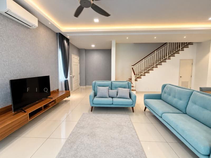 Cluster House for Sale in Eco Majestic (Semenyih) - Fiqri Hazim Rozmi - Living Room - PropertyGuru.com.my