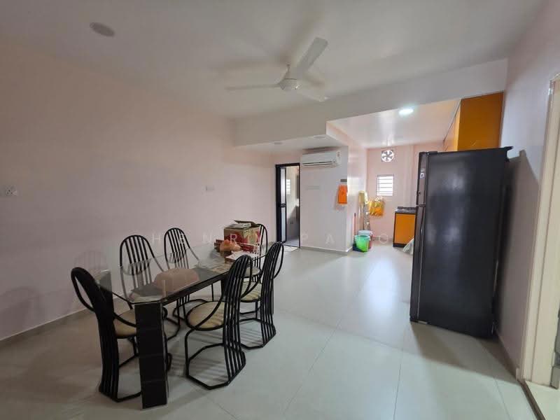 Kedai untuk Dijual di Kulai (Johor) - Henry Pang - Dining Room - PropertyGuru.com.my