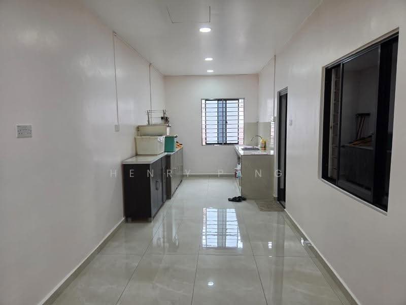 Kedai untuk Dijual di Kulai (Johor) - Henry Pang - Kitchen - PropertyGuru.com.my
