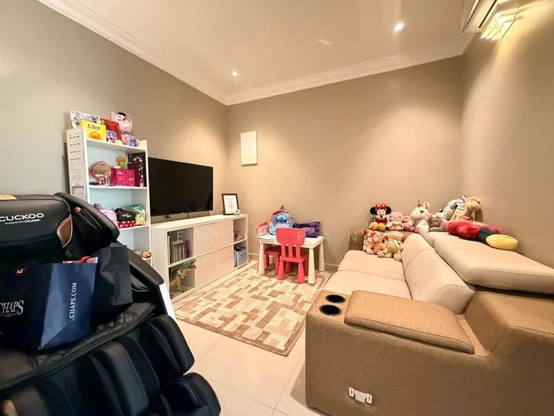 Cluster House for Sale in Kota Masai (Pasir Gudang) - Henry Pang - Living Room - PropertyGuru.com.my