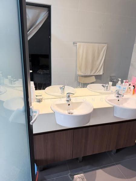 Condominium for Rent at Gala City Residences - Erica Bong - Bathroom - PropertyGuru.com.my