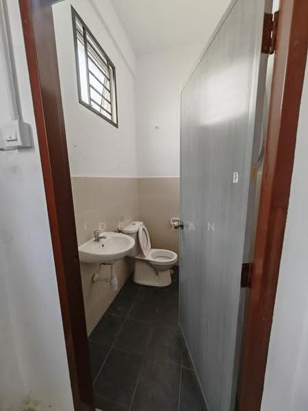 Rumah Teres 2-Tingkat untuk Dijual di Taman Pulai Mutiara (Iskandar Puteri (Nusajaya)) - Iden Tan - Bathroom - PropertyGuru.com.my
