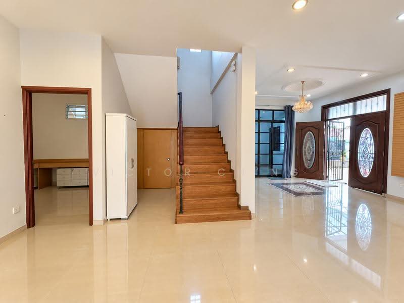 Bungalow House for Rent in Gelugor (Penang) - Victor Ch'ng - Entrance - PropertyGuru.com.my