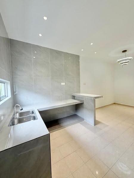 Rumah Teres 1-Tingkat untuk Dijual di Kangkar Pulai (Skudai) - Shawn Chan - Kitchen - PropertyGuru.com.my