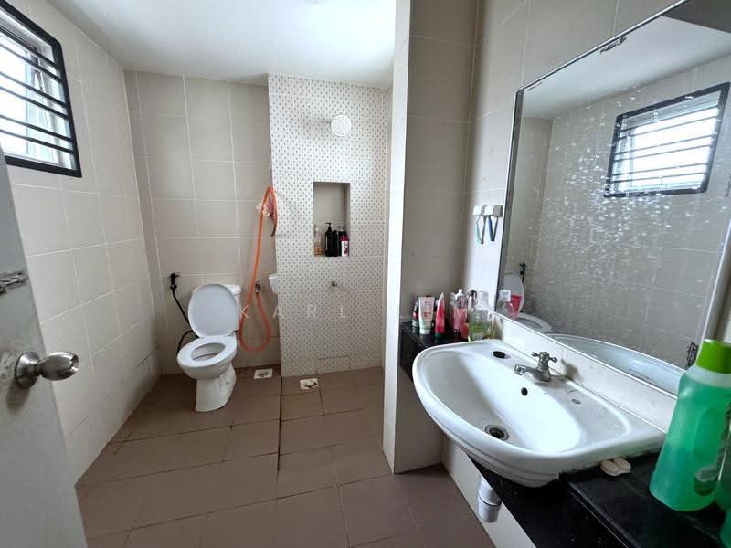 2-storey Terraced House for Sale in Taman Nusa Idaman (Iskandar Puteri (Nusajaya)) - Karl Lim - Bathroom - PropertyGuru.com.my