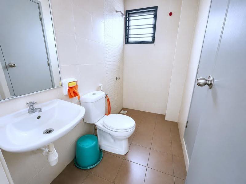 2-storey Terraced House for Sale in Taman Nusa Idaman (Iskandar Puteri (Nusajaya)) - Karl Lim - Bathroom - PropertyGuru.com.my