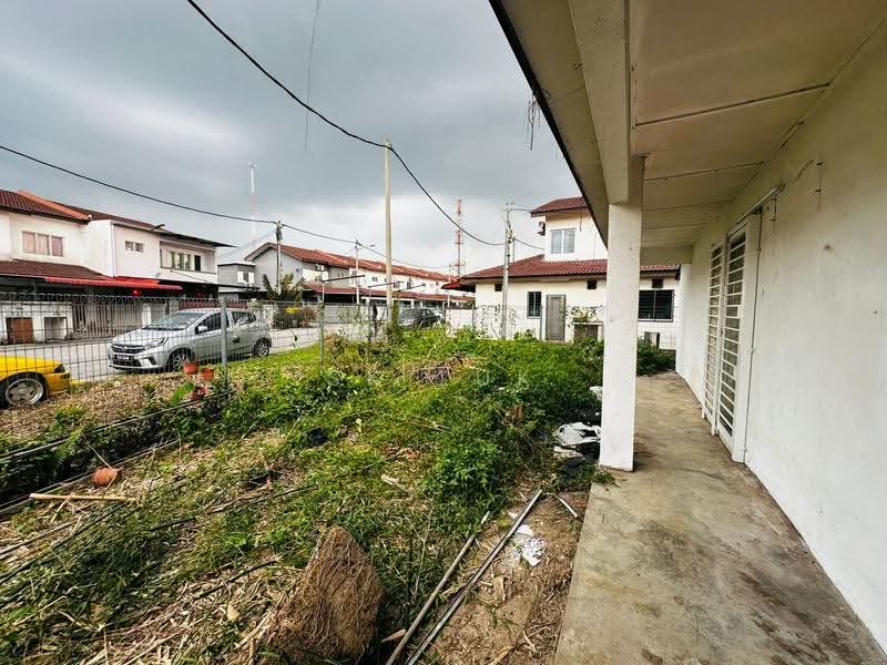2-storey Terraced House for Sale in Taman Rawang Tin (Rawang) - SK Luk - Exterior - PropertyGuru.com.my