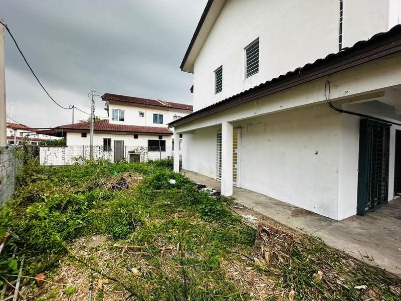 2-storey Terraced House for Sale in Taman Rawang Tin (Rawang) - SK Luk - Exterior - PropertyGuru.com.my
