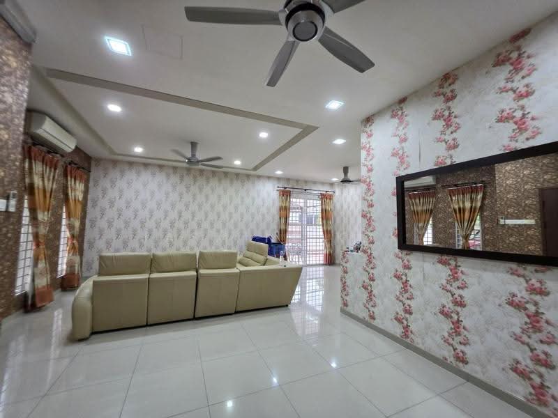 Semi-Detached House for Rent in Semenyih (Selangor) - Jasmine Kok - Living Room - PropertyGuru.com.my