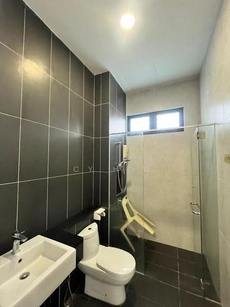 Semi-Detached House for Rent in Taman Santuari (Bukit Mertajam) - CY How - Bathroom - PropertyGuru.com.my
