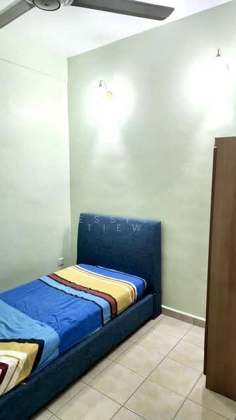 Pangsapuri untuk Disewa di Indah Court Apartment - Jessica Tiew - Bedroom - PropertyGuru.com.my