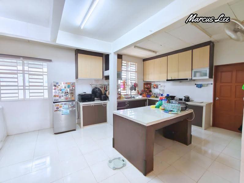 2-storey Terraced House for Sale in Taman Sutera (Perai) - Marcus Lee - Kitchen - PropertyGuru.com.my