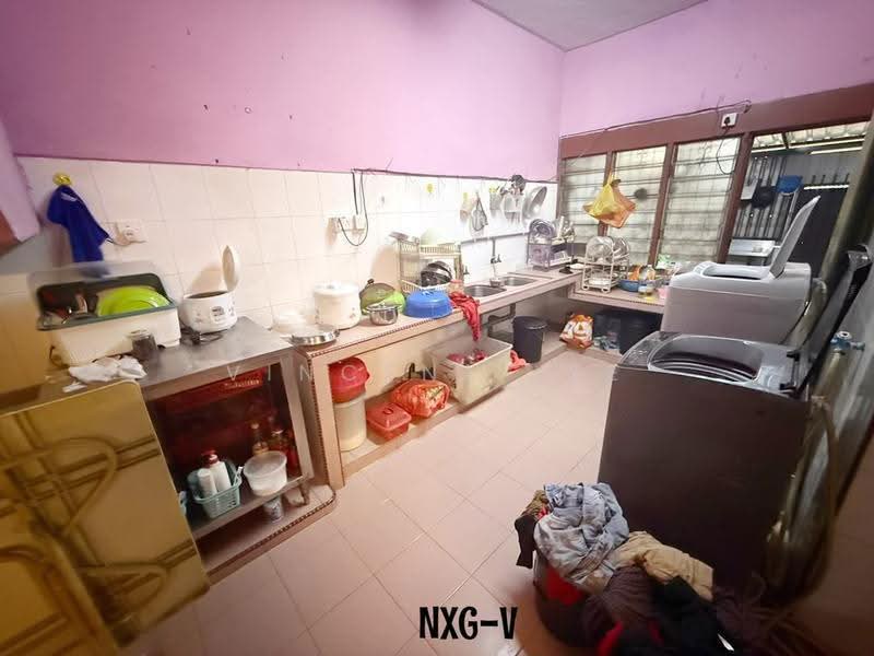 2-storey Terraced House for Sale in Pandamaran (Klang) - Vincent Lee - Kitchen - PropertyGuru.com.my