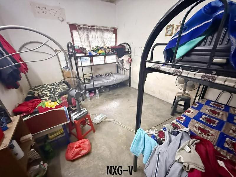 2-storey Terraced House for Sale in Pandamaran (Klang) - Vincent Lee - Bedroom - PropertyGuru.com.my