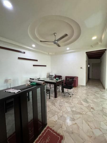 1-storey Terraced House for Rent in Taman Johor Jaya (Johor Bahru) - Shawn Chan - Living Room - PropertyGuru.com.my