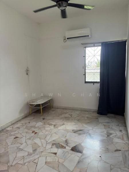 1-storey Terraced House for Rent in Taman Johor Jaya (Johor Bahru) - Shawn Chan - Interior - PropertyGuru.com.my