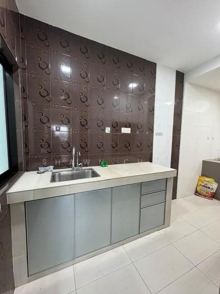 1-storey Terraced House for Rent in Taman Johor Jaya (Johor Bahru) - Shawn Chan - Kitchen - PropertyGuru.com.my