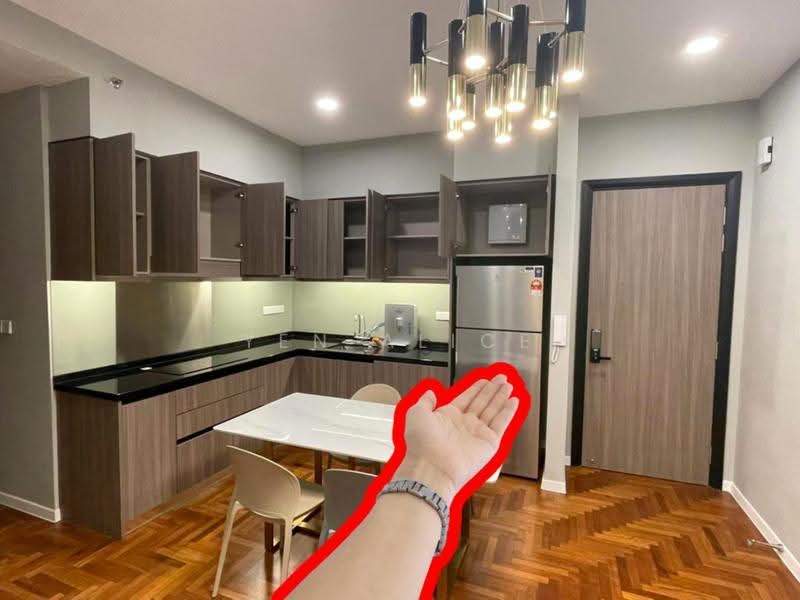 Entrance, Kitchen, Dining