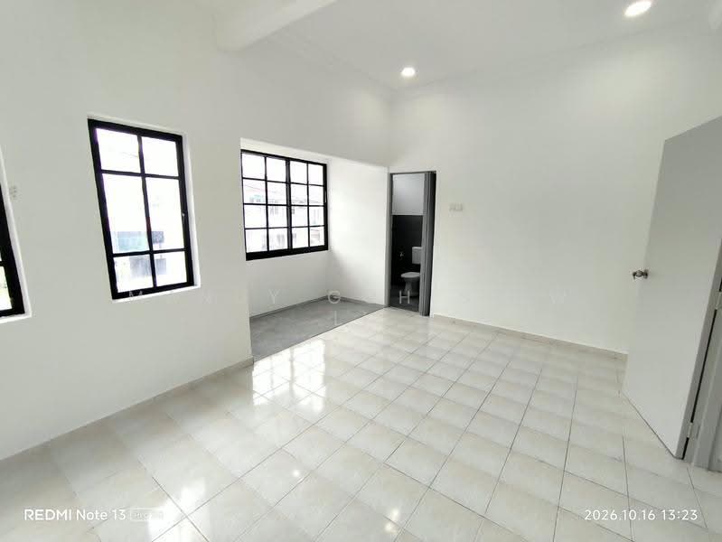 2-storey Terraced House for Sale in Taman Skudai Baru (Skudai) - Mandy Goh Siew Li - Bathroom - PropertyGuru.com.my