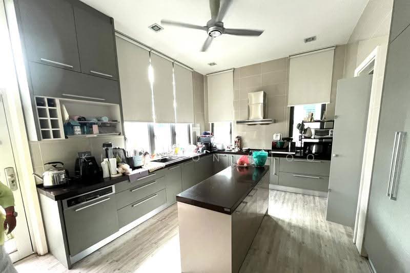 Rumah Banglo untuk Dijual di Subang Heights (Subang Jaya) - Kingston Khoo - Kitchen - PropertyGuru.com.my