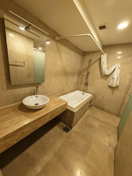 Kediaman Servis untuk Dijual di Bintang Fairlane Residences - Candy Soon - Bathroom - PropertyGuru.com.my