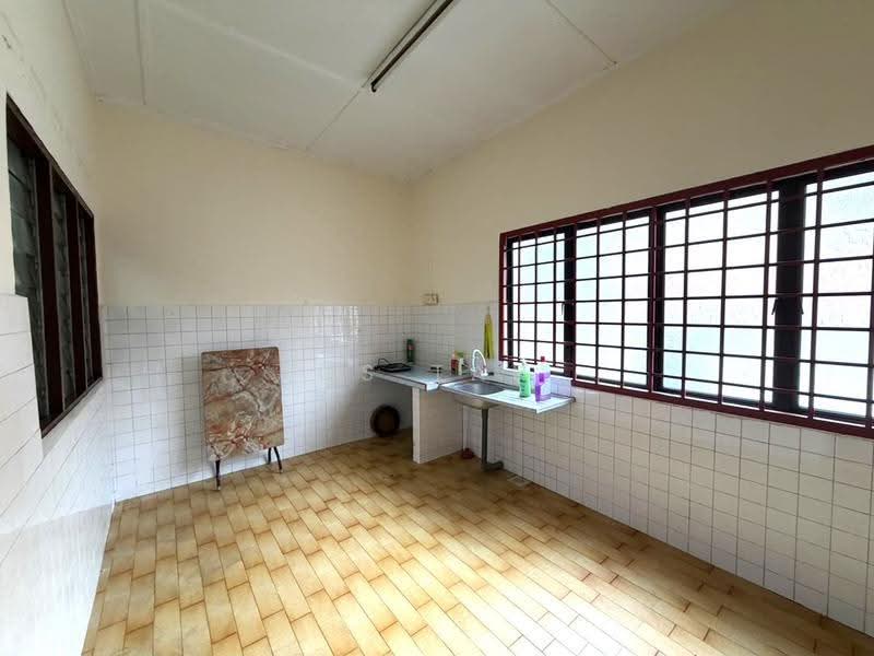 1-storey Terraced House for Rent in Taman Abad (Johor Bahru) - CS Tan - Kitchen - PropertyGuru.com.my