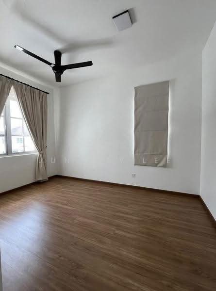 Semi-Detached House for Sale in Eco Majestic (Semenyih) - Juneway Lee - Bedroom - PropertyGuru.com.my