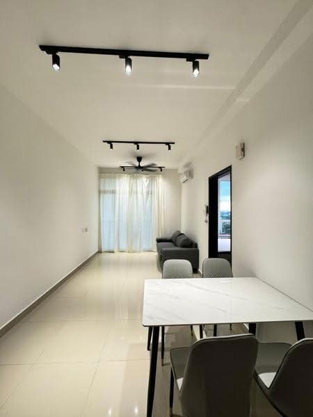 Kediaman Servis untuk Dijual di TRELLIS RESIDENCES - Sing Ying - Living Room - PropertyGuru.com.my