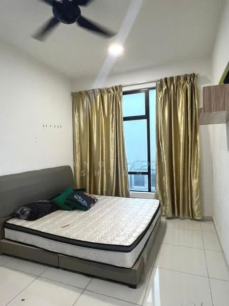 Pangsapuri untuk Dijual di D'Summit Residences - Ong Lih Shyan - Bedroom - PropertyGuru.com.my