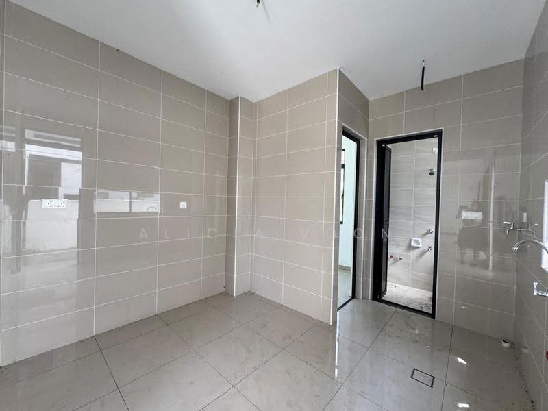 Rumah Teres 2-Tingkat untuk Disewa di Taman Ekoflora (Johor Bahru) - Alicia Voon - Bathroom - PropertyGuru.com.my