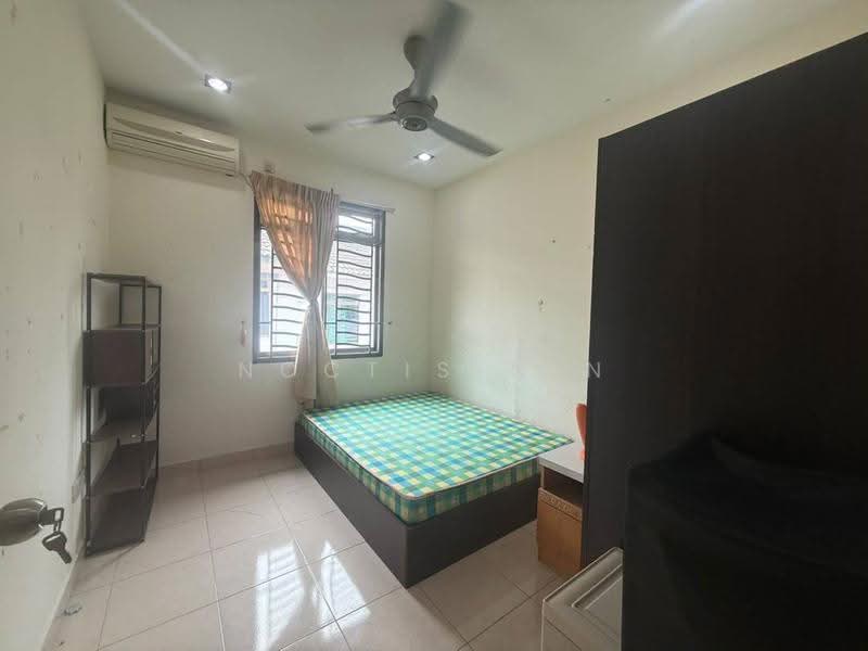 2-storey Terraced House for Rent in Taman Mount Austin (Tebrau) - Noctis Tan - Bedroom - PropertyGuru.com.my