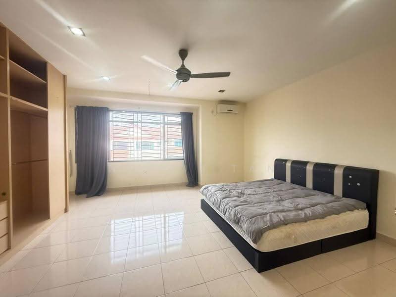 2-storey Terraced House for Rent in Taman Mount Austin (Tebrau) - Noctis Tan - Bedroom - PropertyGuru.com.my