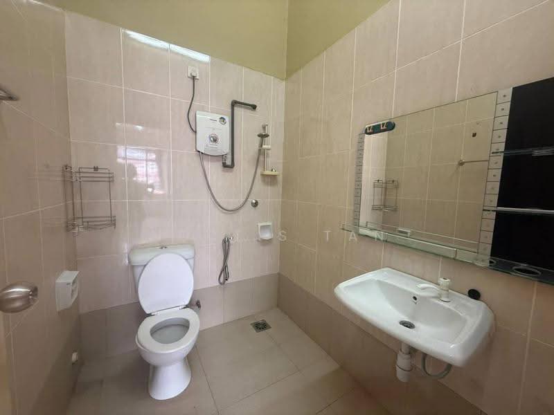 2-storey Terraced House for Rent in Taman Mount Austin (Tebrau) - Noctis Tan - Bathroom - PropertyGuru.com.my