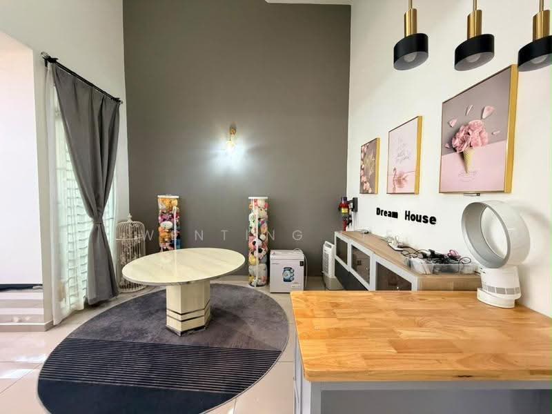 3-storey Terraced House for Sale in Johor Bahru (Johor) - Wenting Lee - Living Room - PropertyGuru.com.my