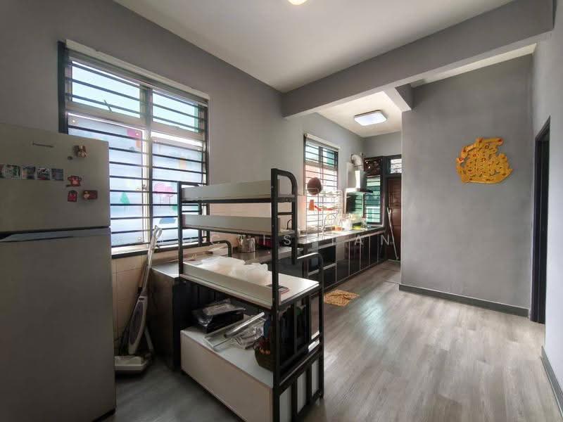 Rumah Teres 1-Tingkat untuk Disewa di Taman Mount Austin (Tebrau) - Noctis Tan - Kitchen - PropertyGuru.com.my