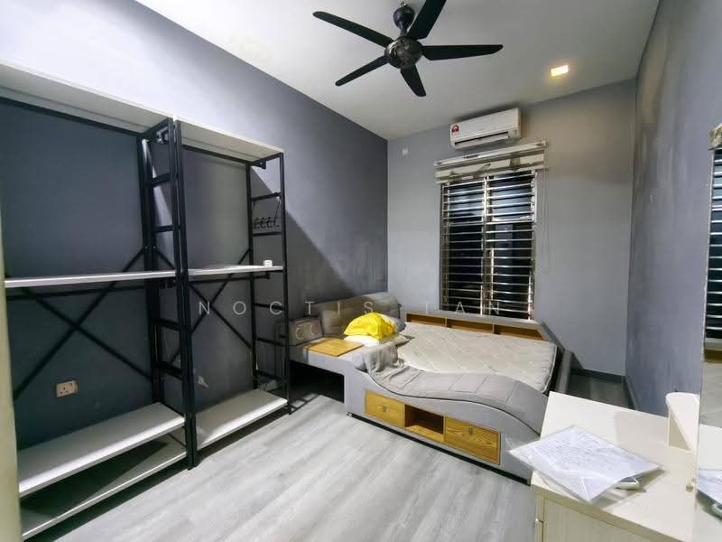 Rumah Teres 1-Tingkat untuk Disewa di Taman Mount Austin (Tebrau) - Noctis Tan - Bedroom - PropertyGuru.com.my